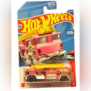 NWT Hot Wheels 5 Alarm HW Rescue - Pink